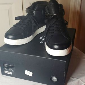 Coach NWB Black Robby pebble grain leather mid top sneakers